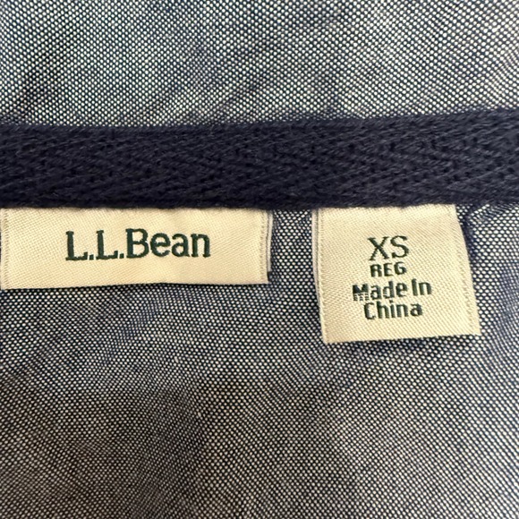 LL Bean Women's Grey Heather button Neck Pullover Sweatshirt, size XS, cotton - Picture 3 of 6